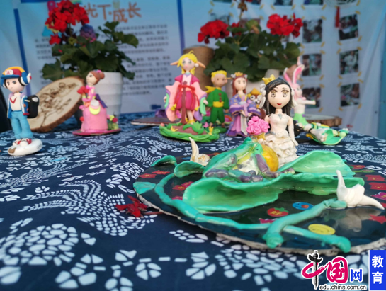 童心飞扬 艺彩纷呈——成都马家河小学举行校园艺术节暨六一文艺汇演